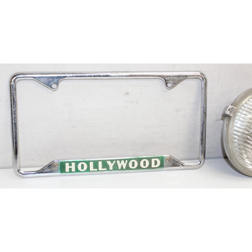 705 - Qty of assorted car related odds to inc Notek head lamp, Hollywood number plate holder etc