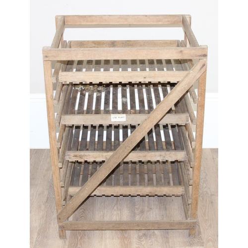 169 - A vintage slatted wooden apple storage rack with 4 shelves, approx 62cm wide x 50cm deep x 92cm tall