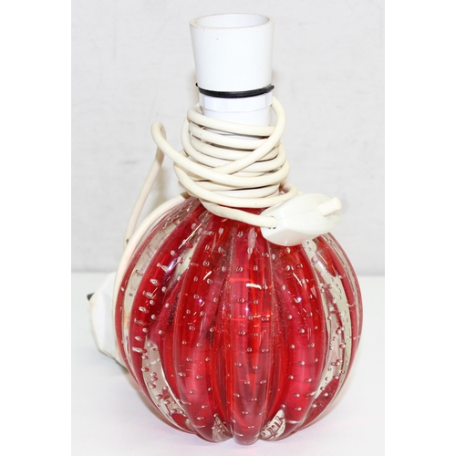 1414 - Mix of coloured glass items to incl a controlled-bubble lamp base, tallest approx 30cm