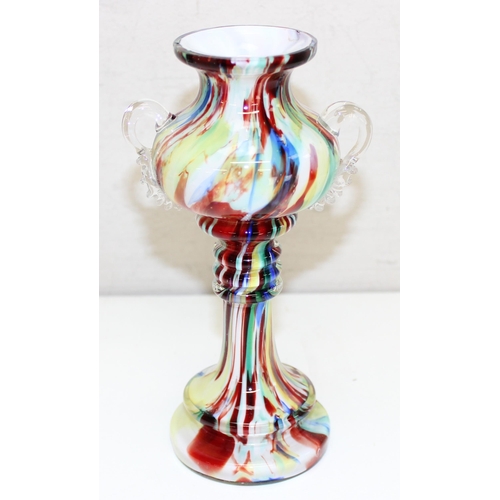 1414 - Mix of coloured glass items to incl a controlled-bubble lamp base, tallest approx 30cm