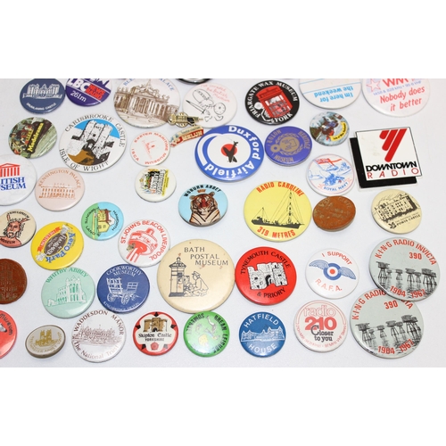 1421 - Qty of vintage collectable pin badges, mostly military/radio themed