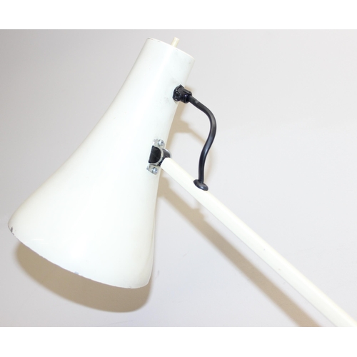 236 - Vintage Anglepoise Apex 90 desk lamp in cream