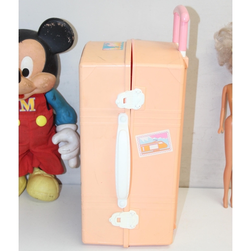 610 - Mix of vintage toys to incl Barbie travelling house suitcase and associated dolls, and a Mickey Mous... 