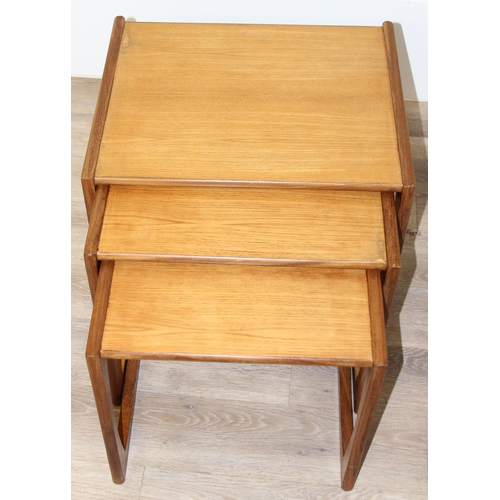 100 - A retro G-Plan style nest of tables, seemingly unmarked, the largest approx 54cm wide x 43cm deep x ... 