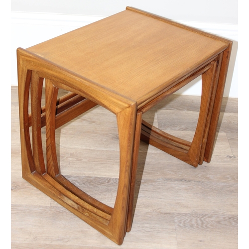 100 - A retro G-Plan style nest of tables, seemingly unmarked, the largest approx 54cm wide x 43cm deep x ... 