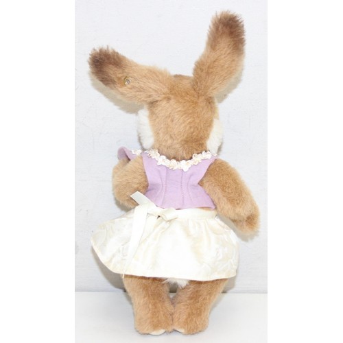 611 - Limited edition (No. 448/1500) Steiff 'Rabbit Valentina' stuffed toy in original box, with certifica... 