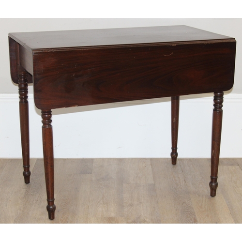 138 - A Victorian Mahogany Pembroke dropleaf table with single drawer, raised on turned legs, approx 88cm ... 