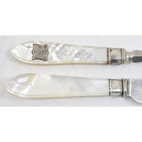 1008 - Qty of assorted silver bladed fruit cutlery with mother of pearl handles, indistinctly marked but al... 