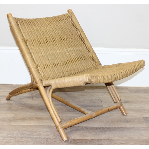 80 - A retro wicker and bamboo lounge chair, a tall light wood bar stool and an antique mahogany commode ... 