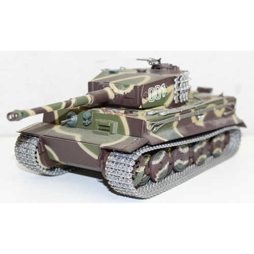 624 - Vintage Minichamps PanzerKampfwagen VI Tiger 1 1:35 scale model tank in original box