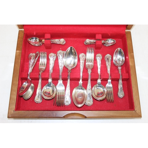 1062 - Smith Seymour of Sheffield, an impressive silver plated canteen of king's pattern cutlery, 6 place s... 