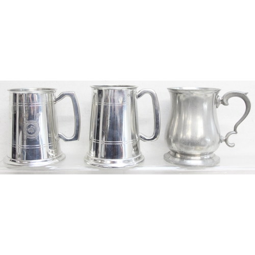 1064 - A qty of assorted antique and later silver plated, pewter and other metalware items to inc tankards ... 