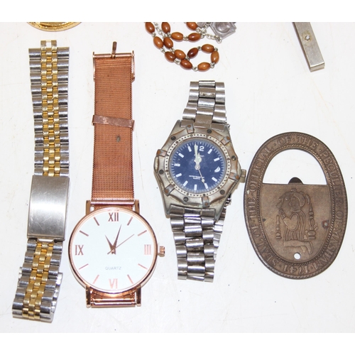 1120 - Qty of assorted mixed costume jewellery and watches etc