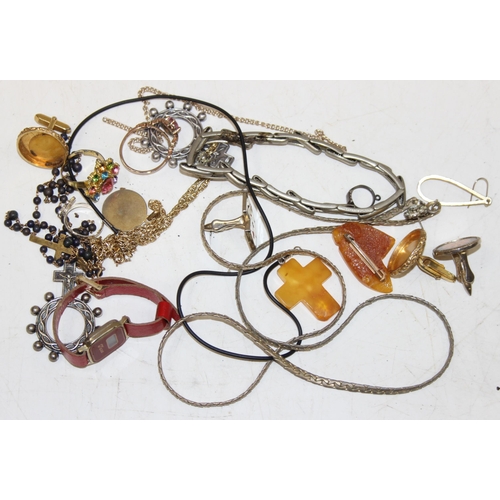 1120 - Qty of assorted mixed costume jewellery and watches etc