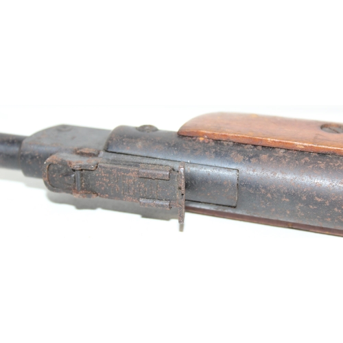 1364 - A vintage Diana model 23 air rifle