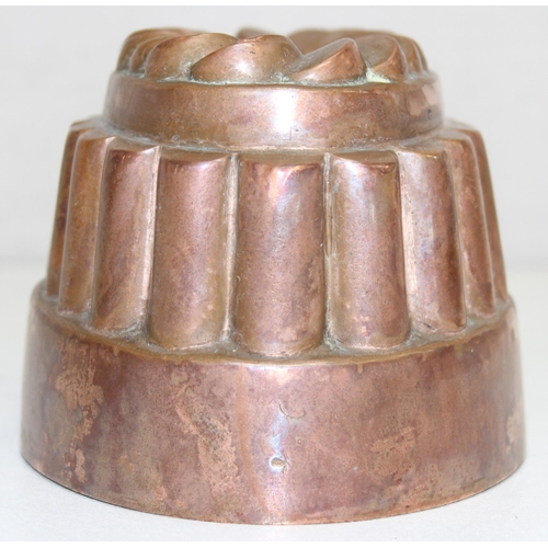 1439 - Antique copper jelly mould stamped '103', approx 17cm W x 10cm H