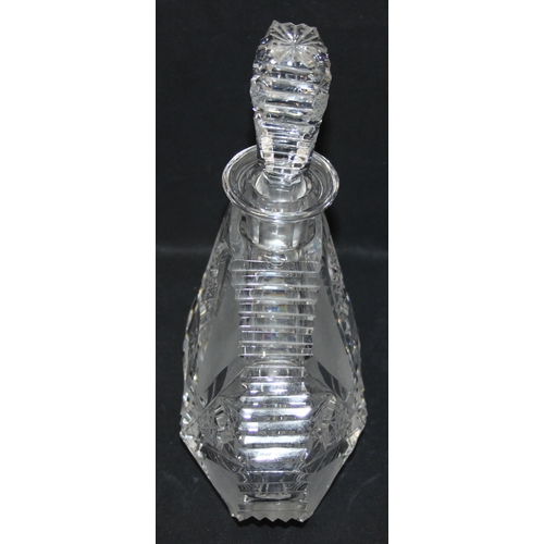 1444 - 2 pieces of high quality cut lead-crystal, to incl large scent bottle with stopper and bowl, scent b... 