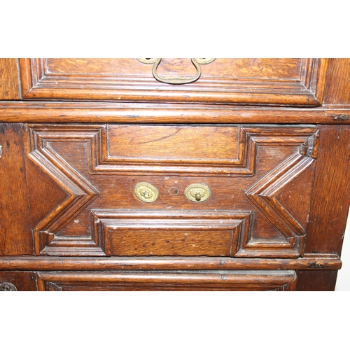 16 - A William & Mary period late 17th century oak 4 drawer chest of drawers with bun feet, later replace... 