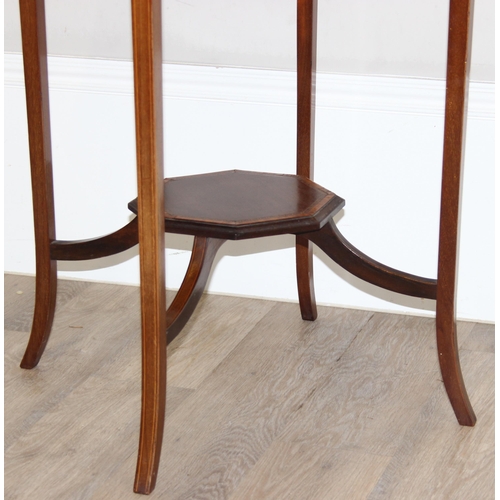 174 - An Edwardian octagonal topped side table with satinwood inlay, approx 61cm in diameter x 71cm tall