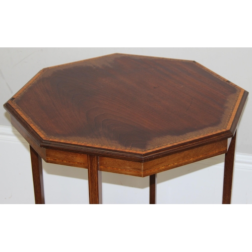 174 - An Edwardian octagonal topped side table with satinwood inlay, approx 61cm in diameter x 71cm tall