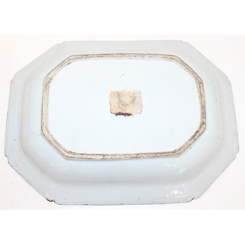 1403 - A Chinese export porcelain blue and white meat plate, likely late 18th or early 19th century, approx... 