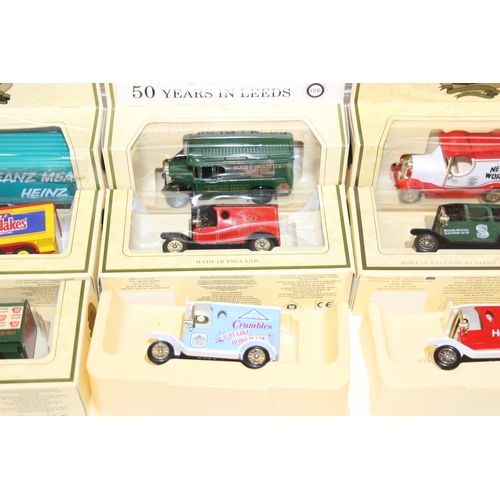 631 - Qty of boxed Days Gone diecast model toy advertising vehicles, mostly in original boxes (33)