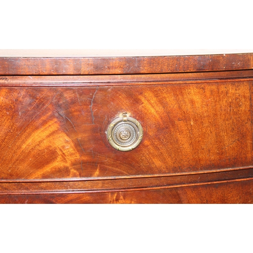 22 - A Georgian mahogany 4 drawer chest of drawers with brass ring handles and splayed bracket feet, appr... 