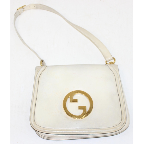 213 - Vintage (c.1970s) Gucci Blondie leather handbag with shoulder-strap in cream with gold plated double... 