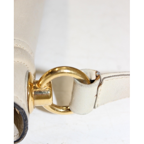 213 - Vintage (c.1970s) Gucci Blondie leather handbag with shoulder-strap in cream with gold plated double... 