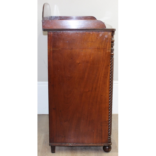 158 - A very unusual and exceptional quality Georgian or Regency period Mahogany sideboard or chiffonier w... 