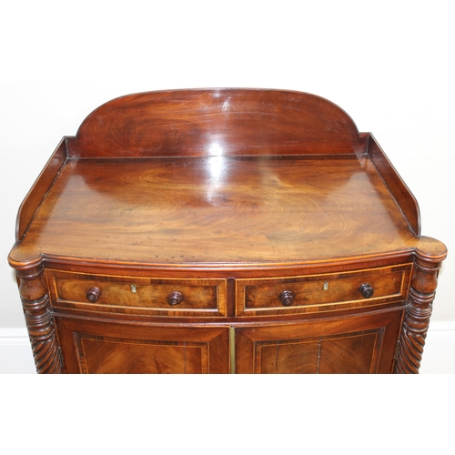 158 - A very unusual and exceptional quality Georgian or Regency period Mahogany sideboard or chiffonier w... 