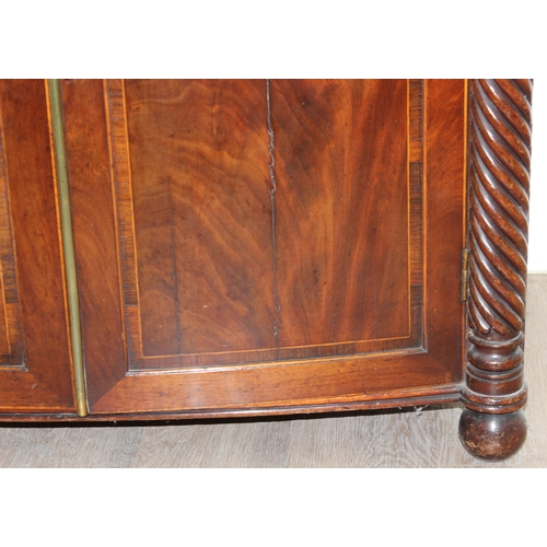 158 - A very unusual and exceptional quality Georgian or Regency period Mahogany sideboard or chiffonier w... 