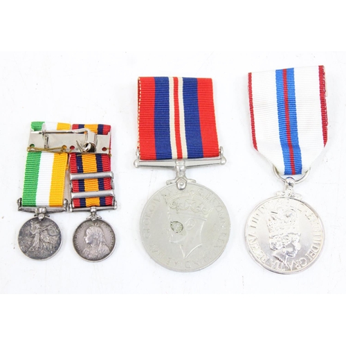 1376 - Qty of assorted interesting military related items to inc 2 silver ARP badges, Princess Mary tin, WW... 