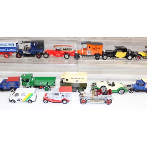 639 - A large qty of assorted vintage model vehicles, all Matchbox, mainly advertising lorries