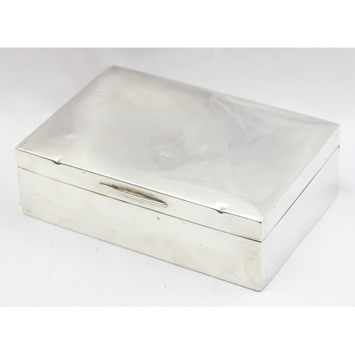 1001 - An early 20th century silver cigarette or cigar box, London 1911 by Victor Luxenburg of The Goldsmit... 