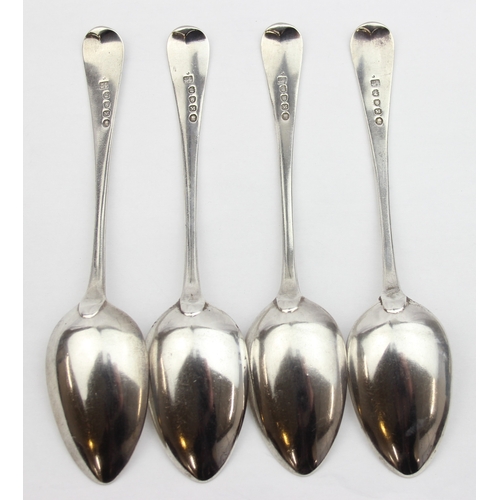 1046 - A set of 4 Georgian silver dessert spoons, London 1807 by William Eley I & William Fearn, each appro... 