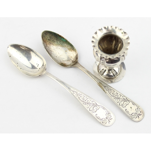 1095 - A pair of German 0.800 silver spoons with engraved decoration, and a small 0.800 silver vase, all pi... 