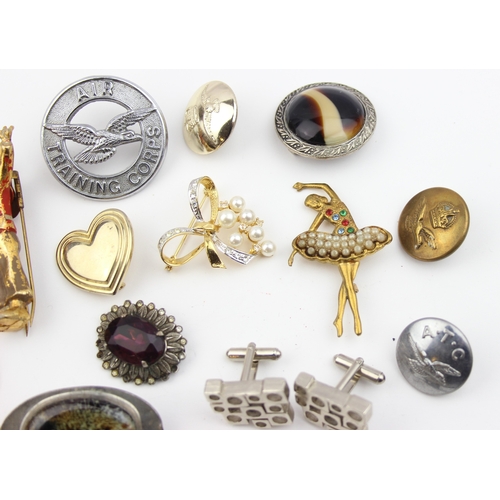 1110 - Qty of assorted retro and vintage jewellery, mainly brooches to inc a pair of Cado style cufflinks, ... 