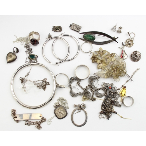 1111 - Qty of assorted mixed silver and silver and silver mounted jewellery, most pieces marked and all XRF... 