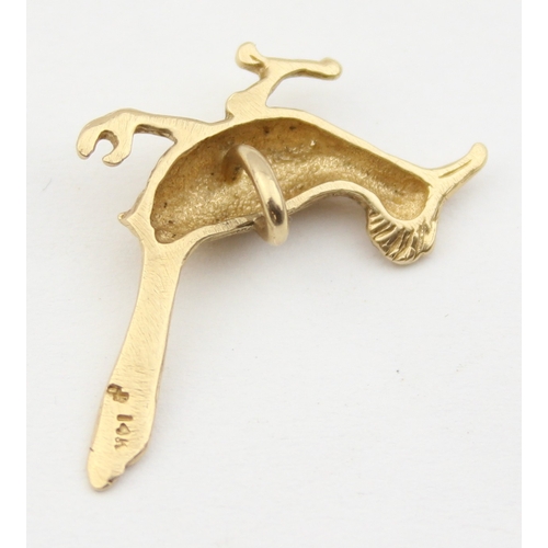 1138 - A 14ct gold pendant or charm formed as a Roadrunner bird, marked 14k and XRF confirmed, likely Ameri... 