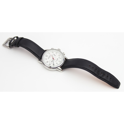 1322 - A vintage Rotary GS00360/22 watch with white dial, quartz movement and black leather strap, dial app... 