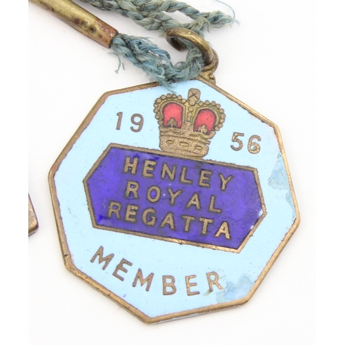 1422 - Of Henley Royal Regatta interest, a rare original 1956 enamel members badge made by Pearce of Henley... 