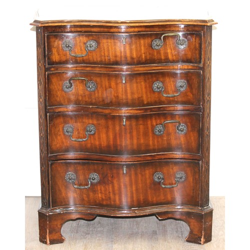 75 - A Georgian style small mahogany serpentine 4 drawer chest of drawers, likely early 20th century, app... 