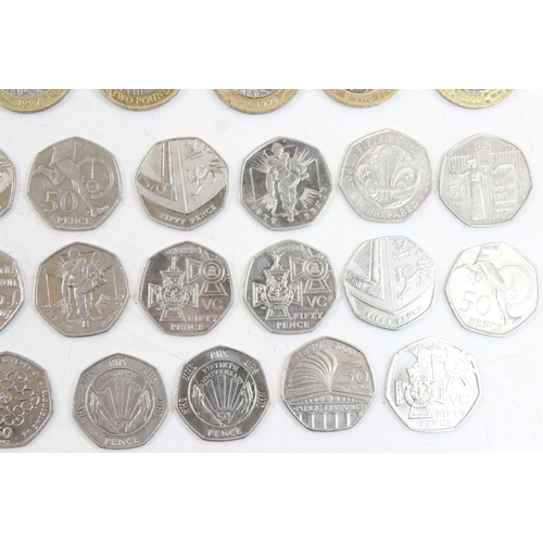 1218 - A large qty of assorted modern British coins, mainly commemorative examples to inc £2, £1 and 50p co... 