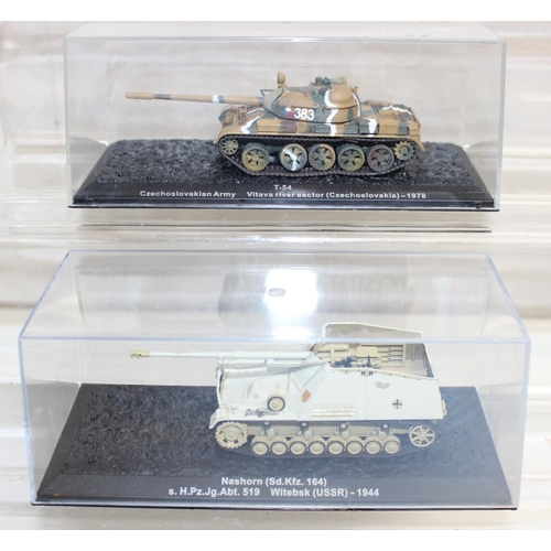 646 - Quantity of scale model WWII military vehicles to include Dicker Max heavy assault tank, Nashorn tan... 