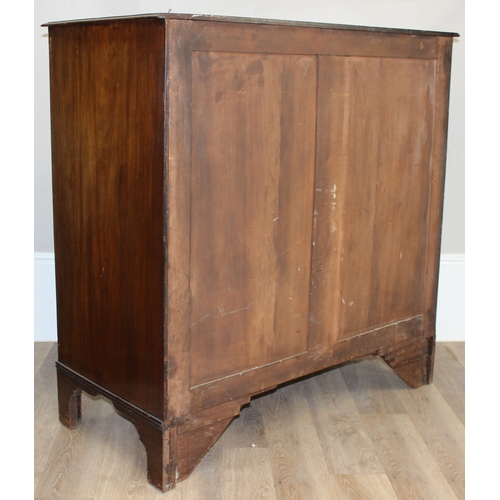 198E - A Georgian mahogany 2 over 3 chest of drawers with bracket feet and brass fittings, approx 116cm wid... 