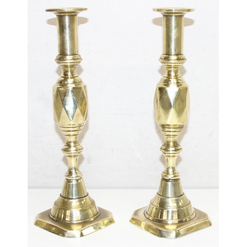 1512 - 3 pairs of brass candlesticks, tallest approx 28cm