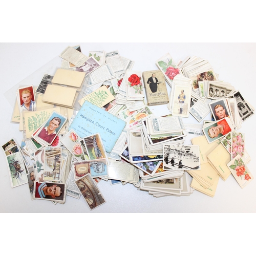 516 - Qty of collectable cigarette cards, some silk to incl Wills, and some WWII ephemera