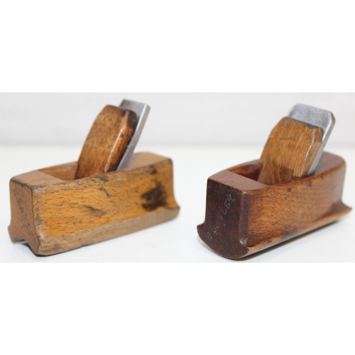 713 - 5 vintage miniature violin makers or clock makers planes, some marked H. Bayley, the largest approx ... 