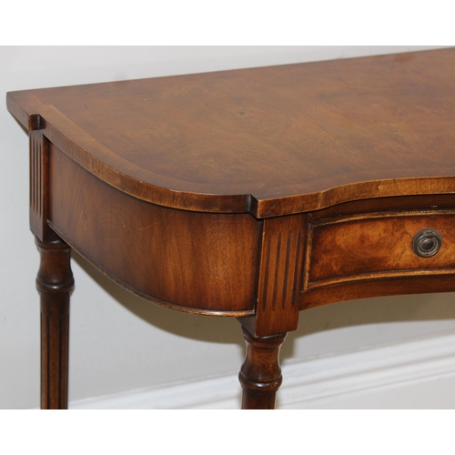 185 - A Georgian style 2 drawer mahogany console table by Reprodux, approx 80cm x 34cm x 73cm